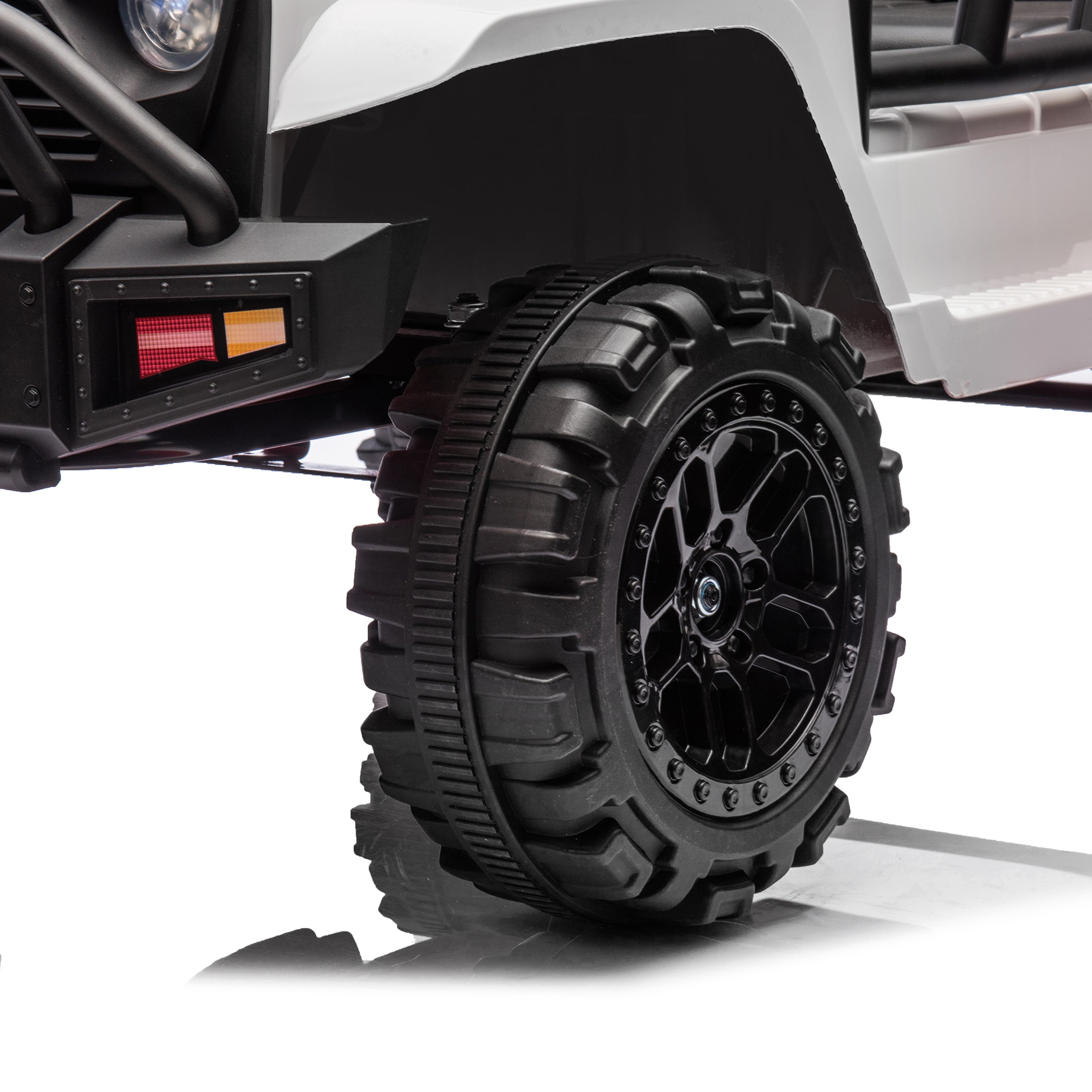 12V Freddo Ranger 4x4 Ride On - White - Image 8