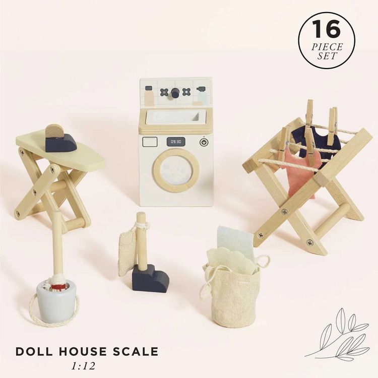 16 Piece Wooden Dollhouse Laundry Room Set - Image 4