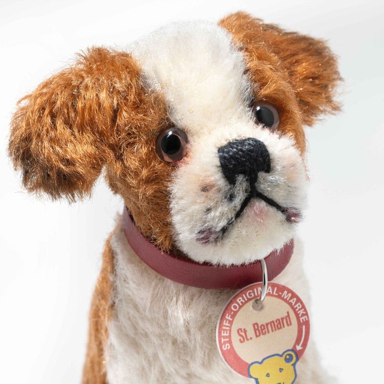 Alternative view of 1934 St. Bernard Replica Limited Edition Plush