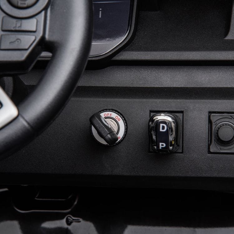 24V Range Rover HSE 2 Seater Ride on Car - Black - Image 9