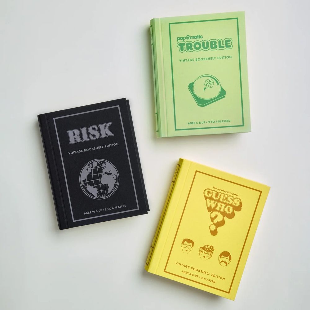 3 Pack Vintage Bookshelf Games: Risk, Guess Who, Trouble - Image 3