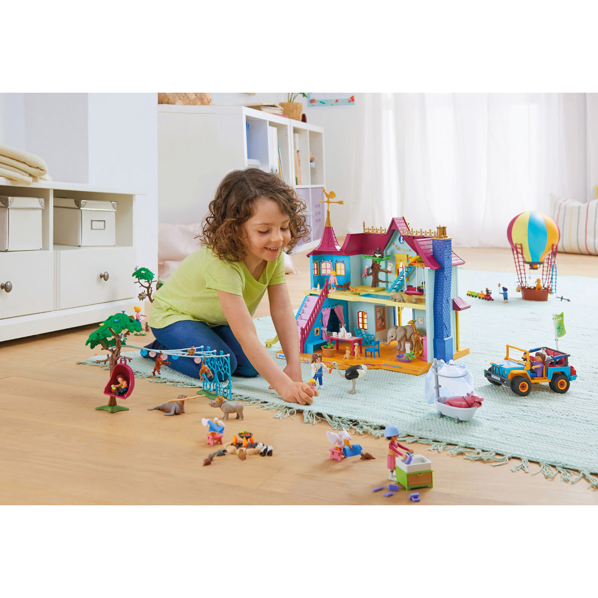 Alternative view of Animal Mansion Playset