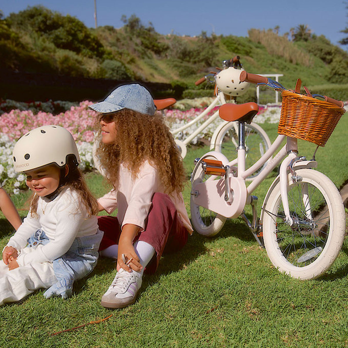 Banwood 14" Classic Bike - Pink - Image 2