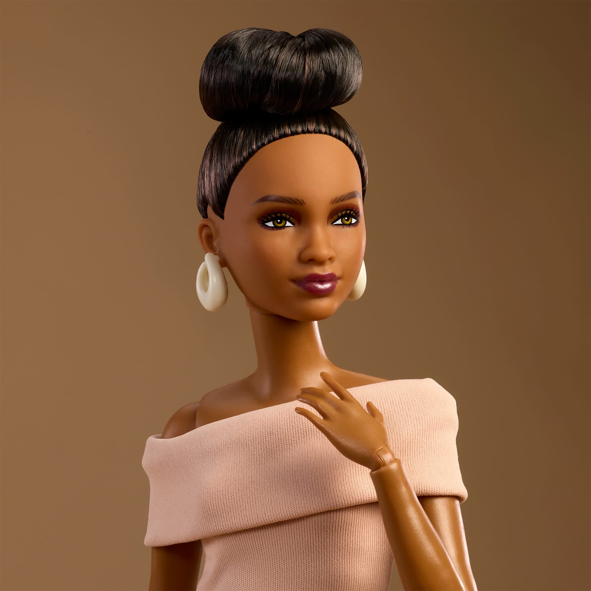 Alternative view of Barbie Basics 2026 Neutrals Series, Model 08