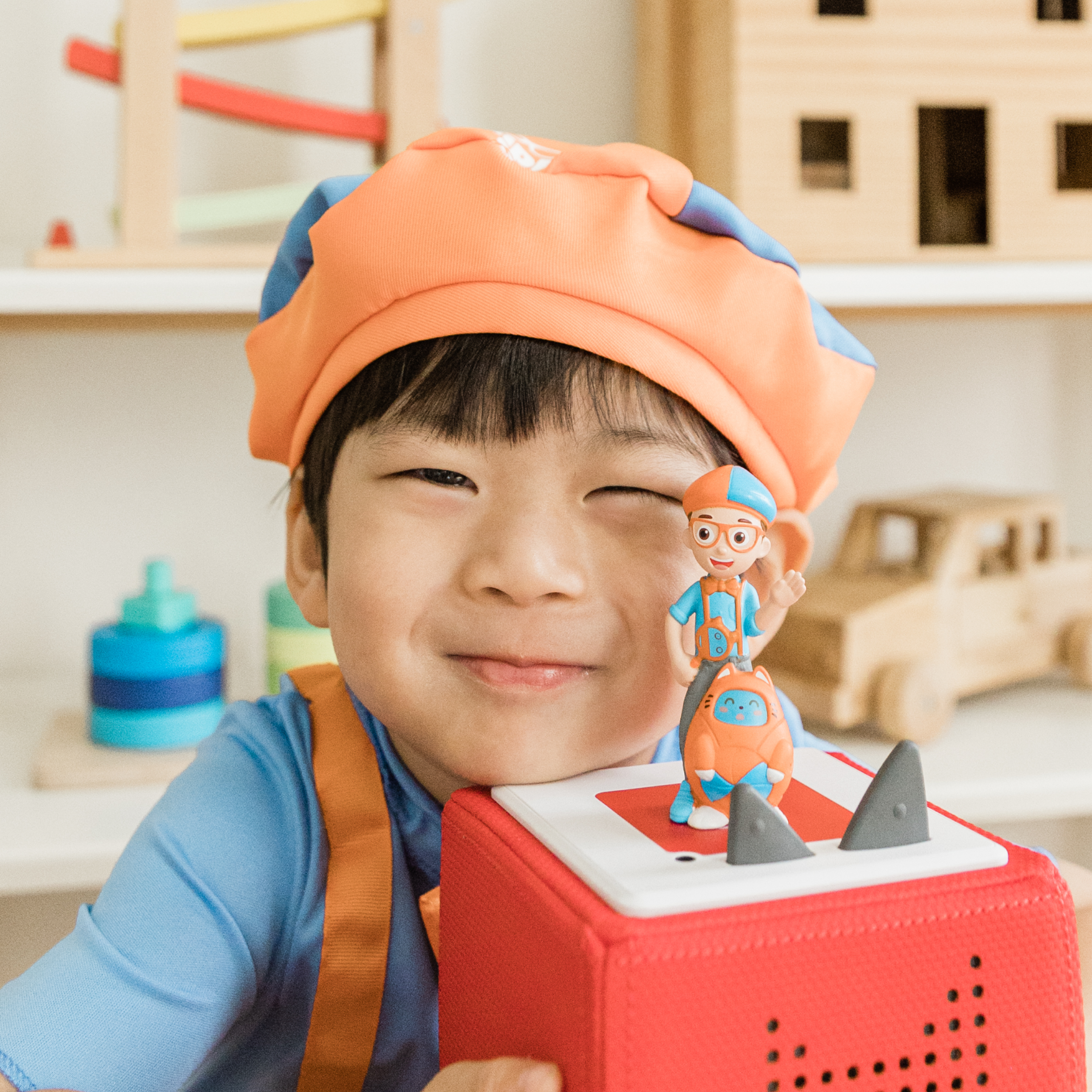 Alternative view of Blippi Tonie