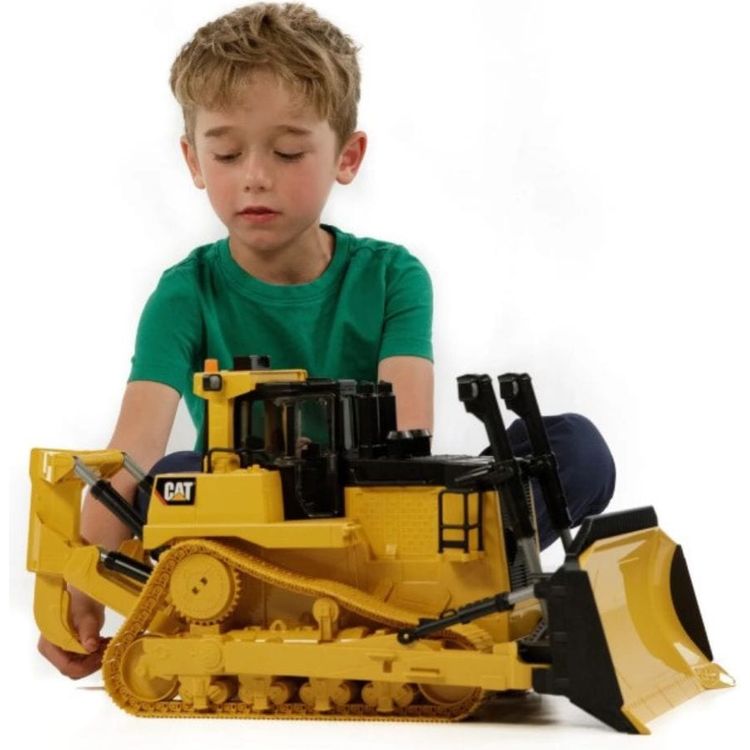 Alternative view of CAT Large Track-Type Tractor
