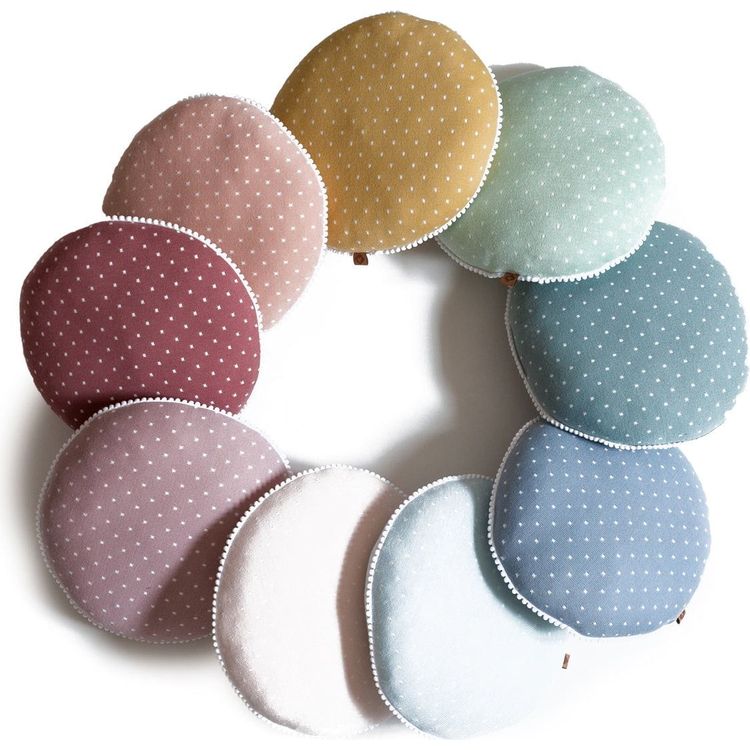 Alternative view of Circle Pillow - Ice