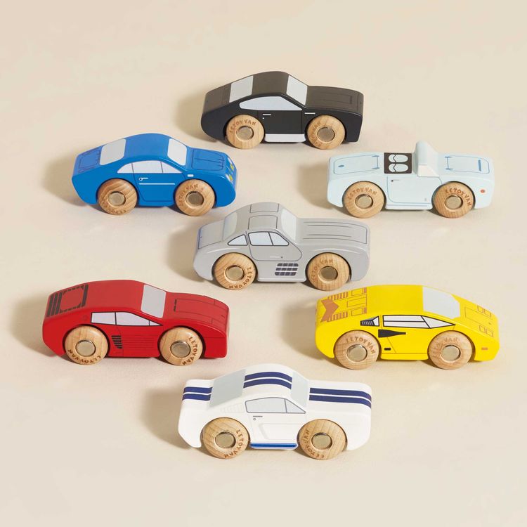 Classic Wooden Sports Cars - 7 Pieces - Image 5
