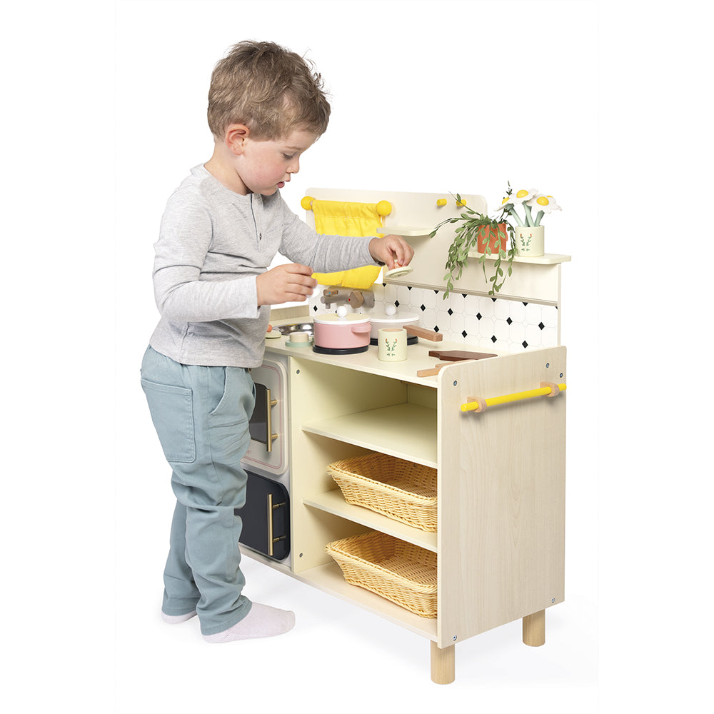 Alternative view of Cottage Chic Big Cooker Kitchen