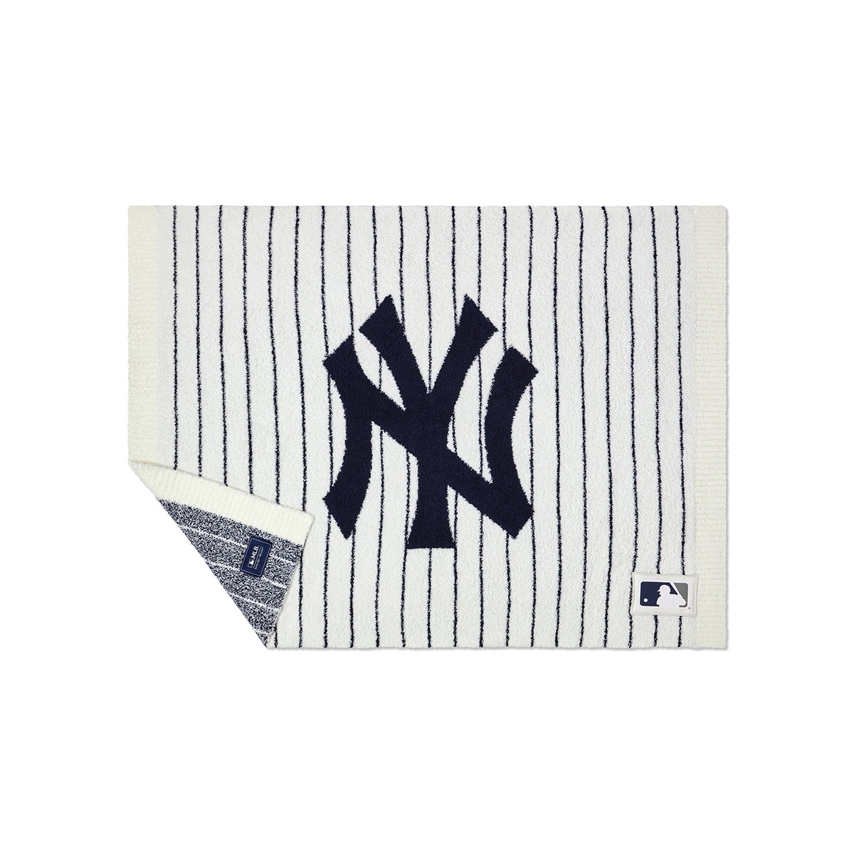CozyChic New York Yankees Stroller Blanket - 30"x40" - Image 3