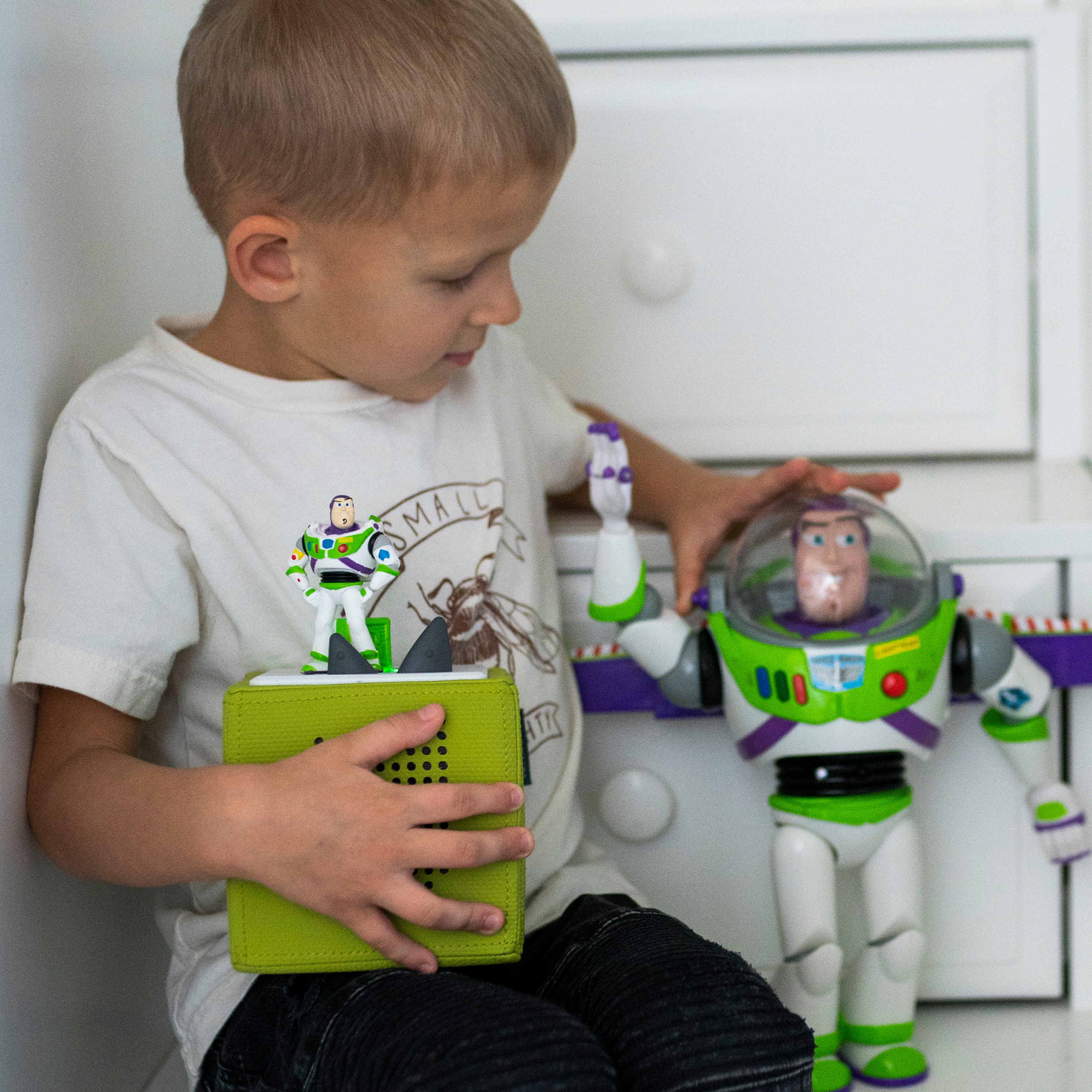 Alternative view of Disney & Pixar Toy Story 2: Buzz Lightyear Tonie