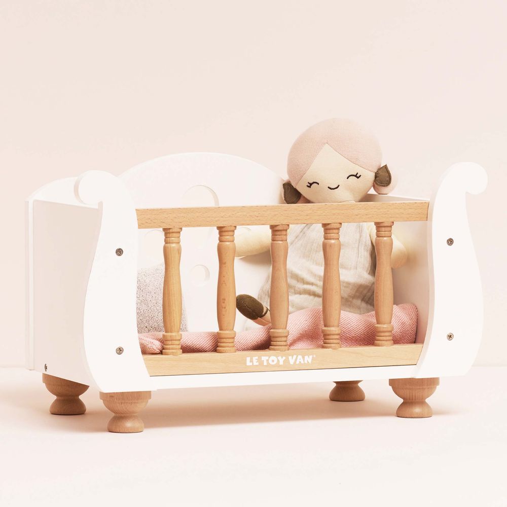 Dolls Wooden Cot - Image 4