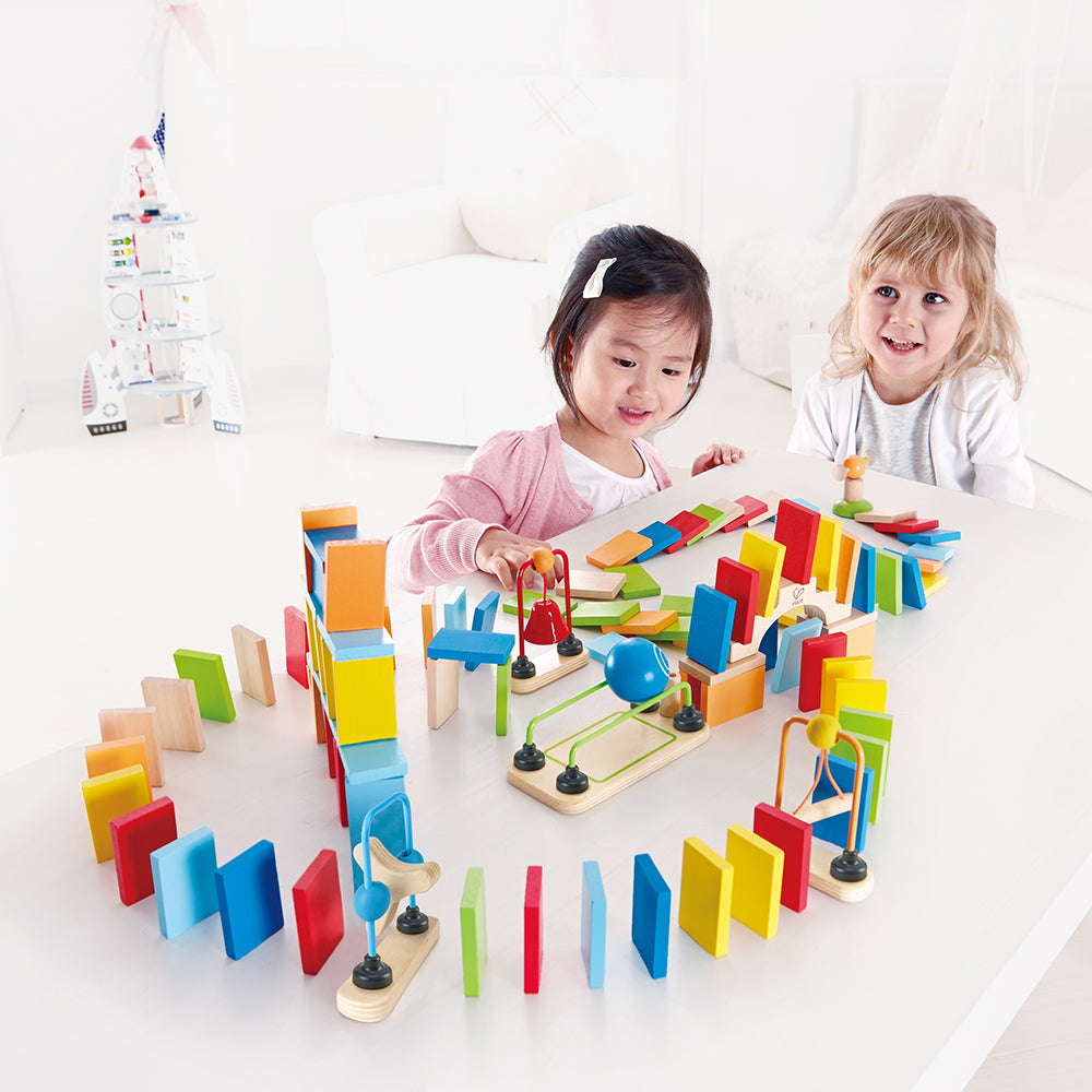 Alternative view of Dynamo Dominoes