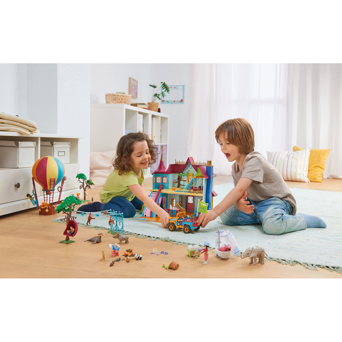 Alternative view of Forest Birthday Party Fun Playset