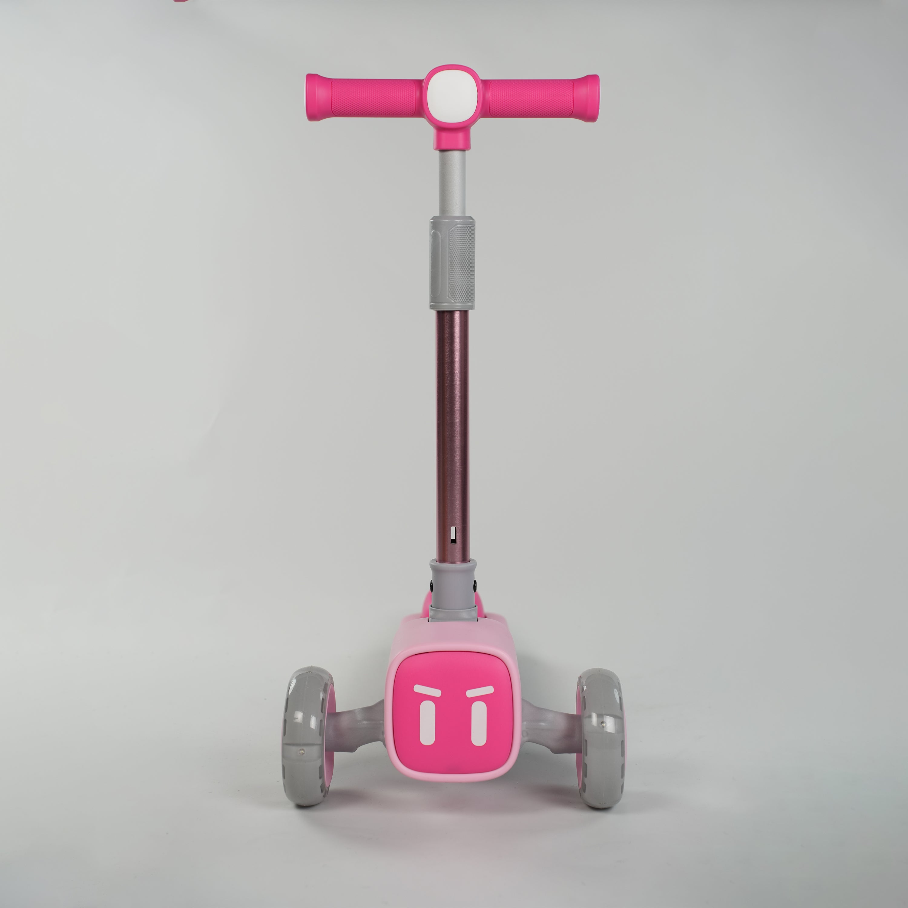 Freddo Poker Face Scooter - Pink - Image 6