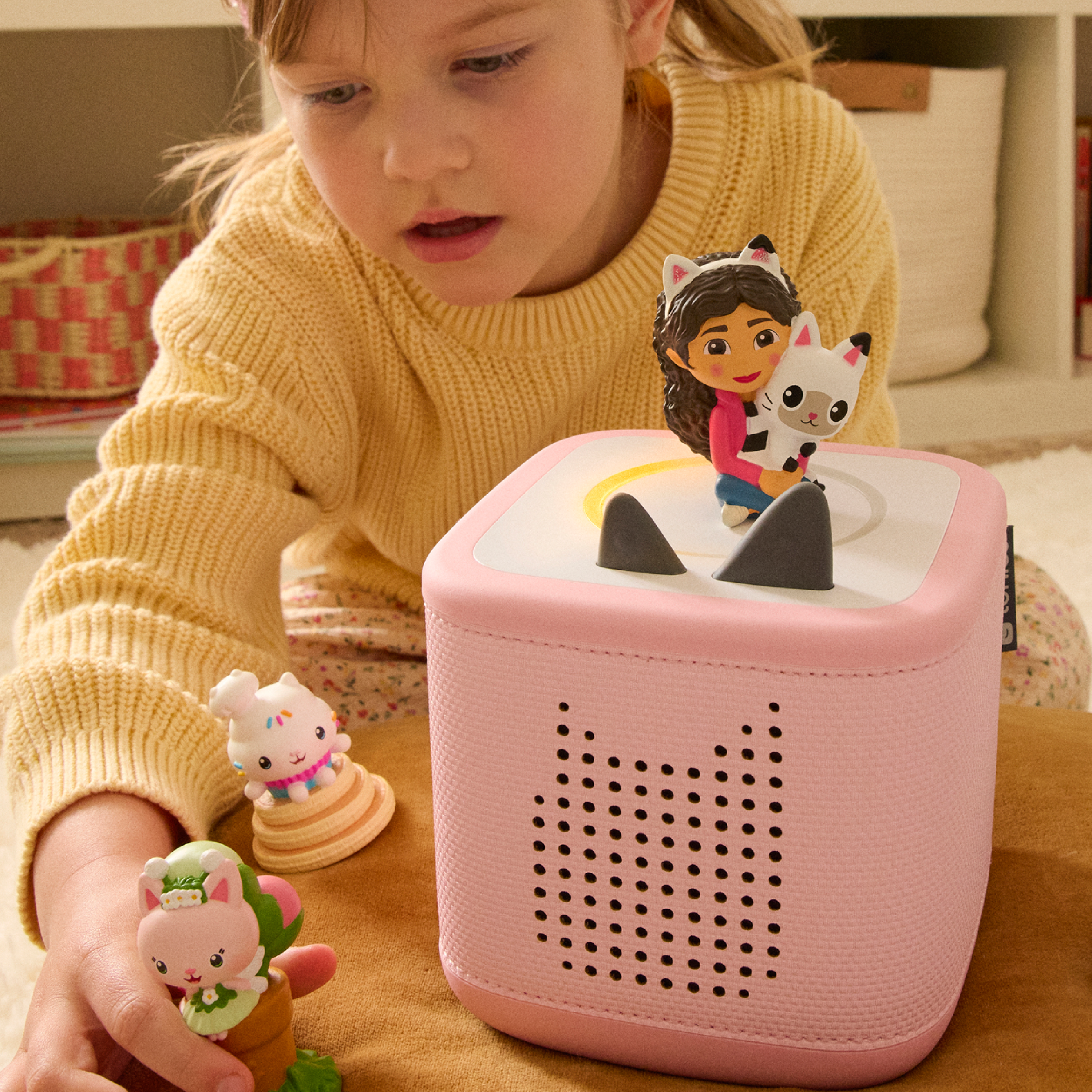 Alternative view of Gabby's Dollhouse Tonie