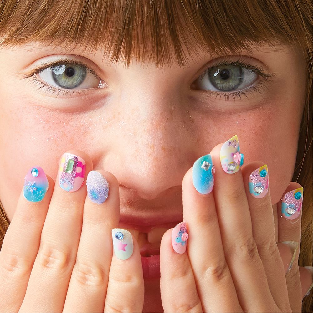 Glitz & Glam Nail Studio Custom Press-On Nail Kit - Image 6