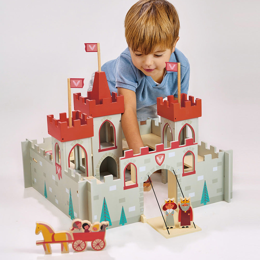 Alternative view of King's Castle Playset