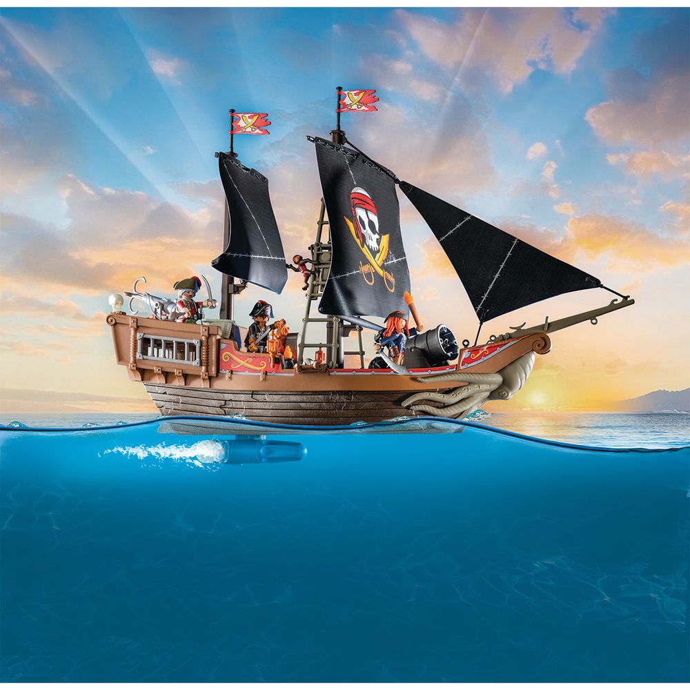Alternative view of Large Pirate Ship Playset