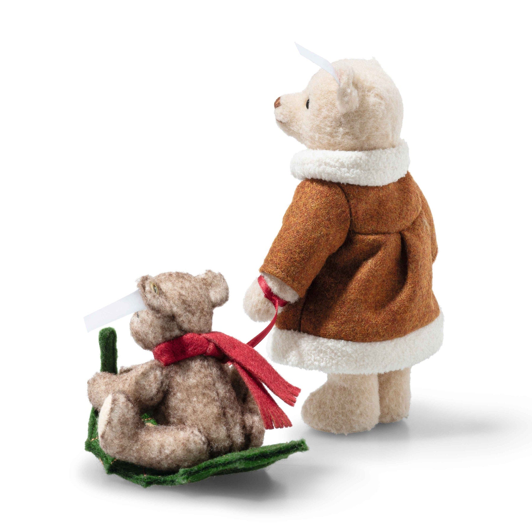Limited Edition Mama Teddy Bear and Cub Plush on the Holly Express - Image 5