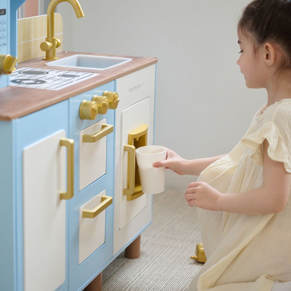 Little Chef Hampton Wooden Play Kitchen with Ice Dispenser & Sink - Blue - Image 7