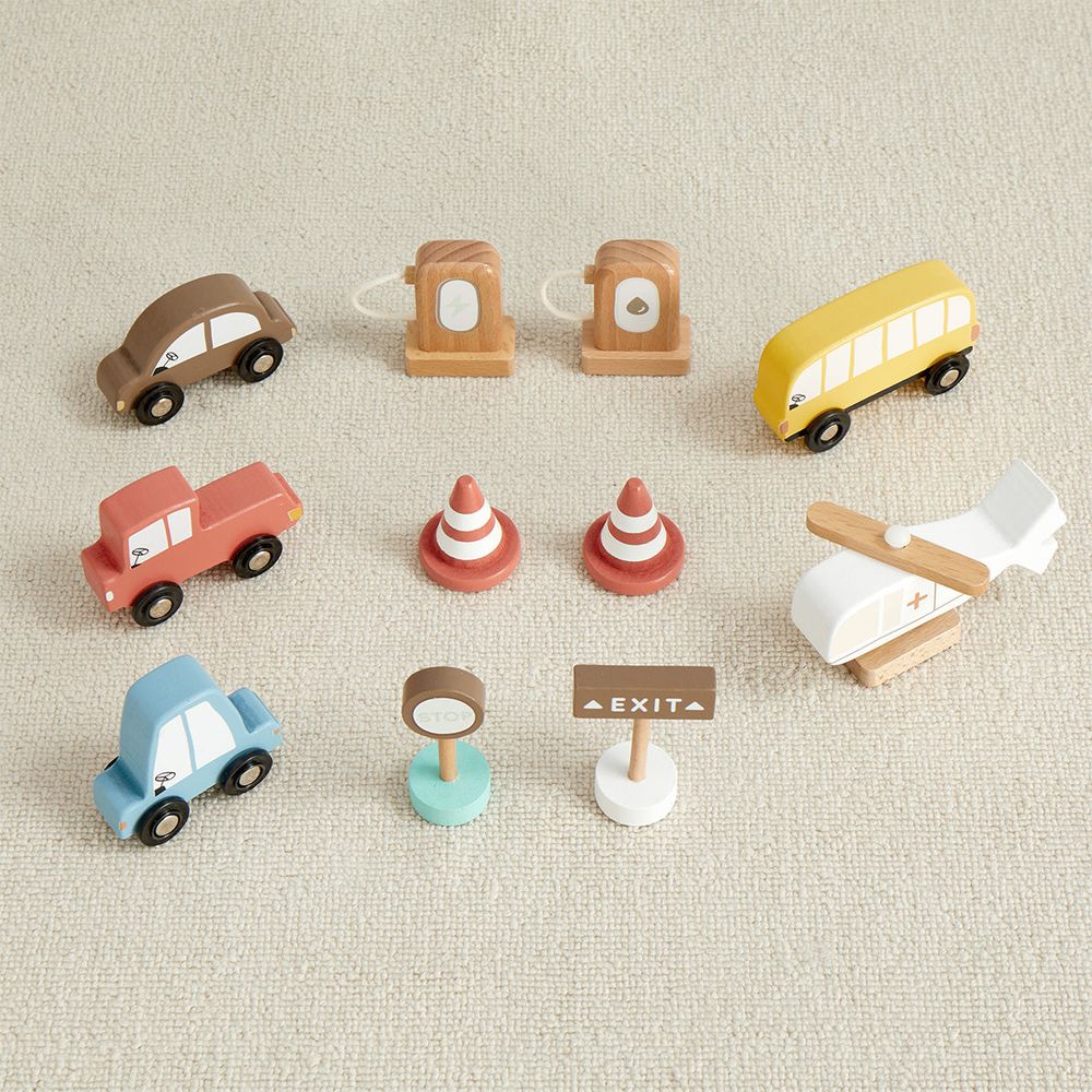 Little Tot Parking Lot - Image 5