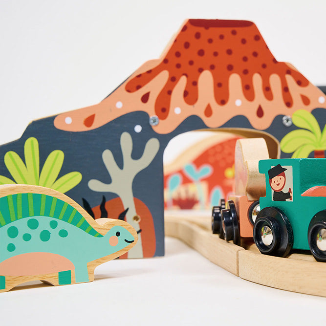 Alternative view of Lost World Dinosaur Railway Set