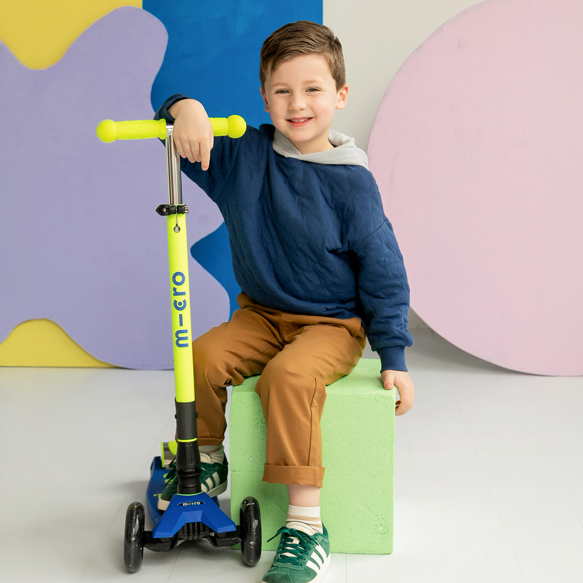 Alternative view of Maxi Deluxe Foldable LED Scooter - Neon Canary Yellow
