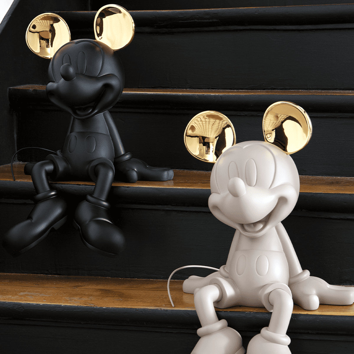 Mickey Mouse Take 2 Black & Gold Figure - 19" - Image 4
