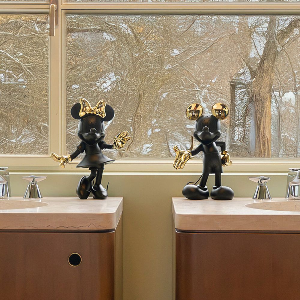 Alternative view of Mickey Mouse Welcome 12" Studio Figurine - Black & Gold
