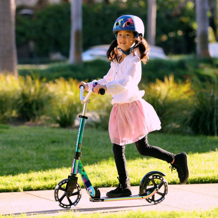 Micro Cruiser LED Scooter - Neochrome - Image 3