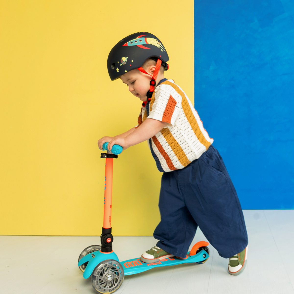 Alternative view of Mini Deluxe Foldable LED Scooter - Neon Sunset Orange/Aqua