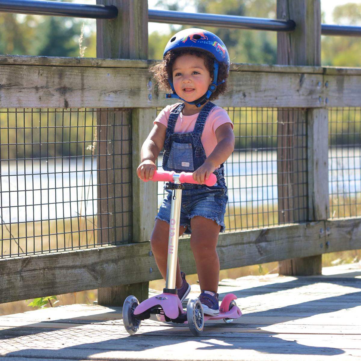 Alternative view of Mini Deluxe Glow LED Plus Scooter - Frosty Pink
