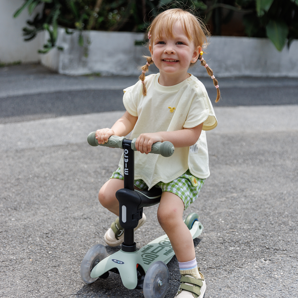 Mini Deluxe Rock & Go LED Scooter - Olive Sage - Image 3