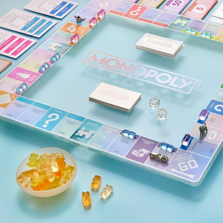Monopoly Aura Glass Edition - Image 3