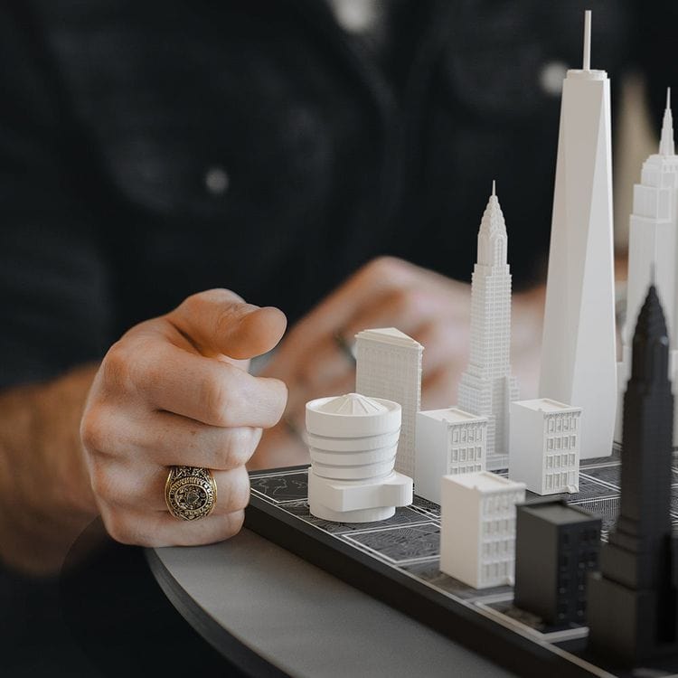 New York City Edition Acrylic Chess Set with Wood Map Board - Image 5