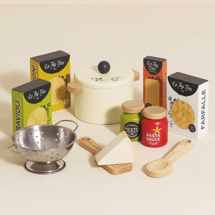 Alternative view of Organic Wooden Pasta Set - 12 Pieces