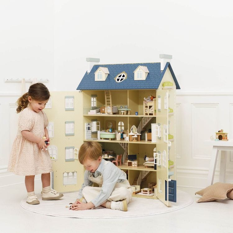 Alternative view of Palace Wooden Dollhouse