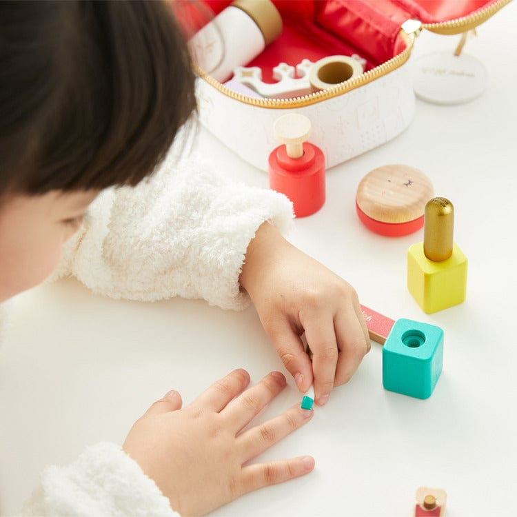 Pampered Play Pretend Wooden Beauty Set - Image 4