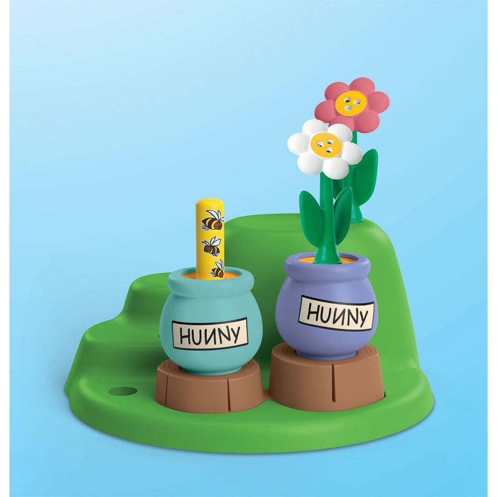 Playmobil Junior & Disney: Winnie the Pooh's & Tigger's Bee Garden Playset - Image 4