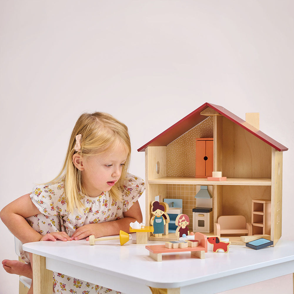 Alternative view of Poppets Dollhouse