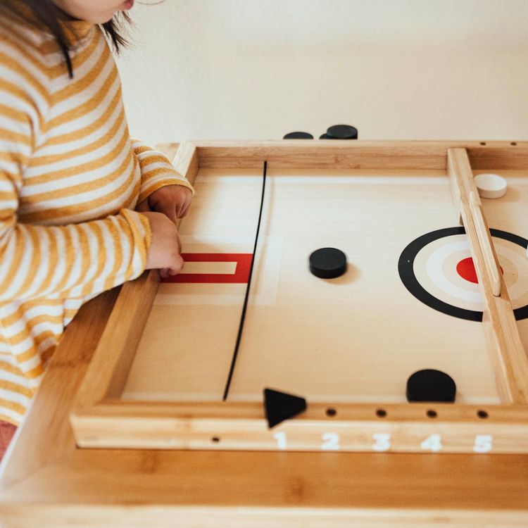 Sling-A-Ling Wooden Table Hockey Game - Image 3