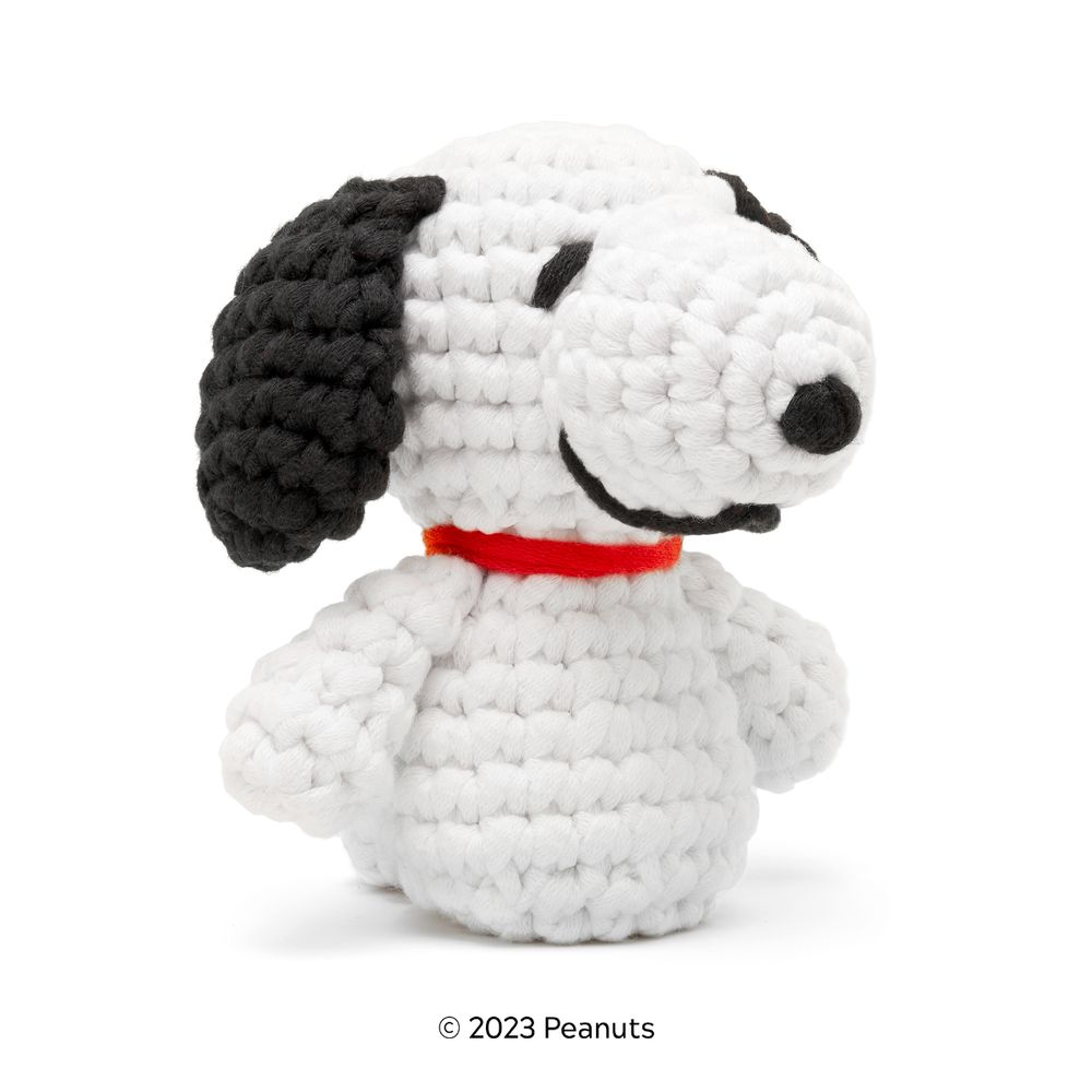 Alternative view of Snoopy Learn to Crochet Kit