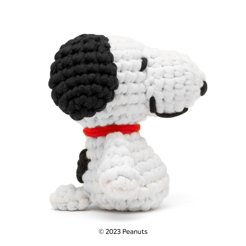Snoopy Learn to Crochet Kit - Image 3