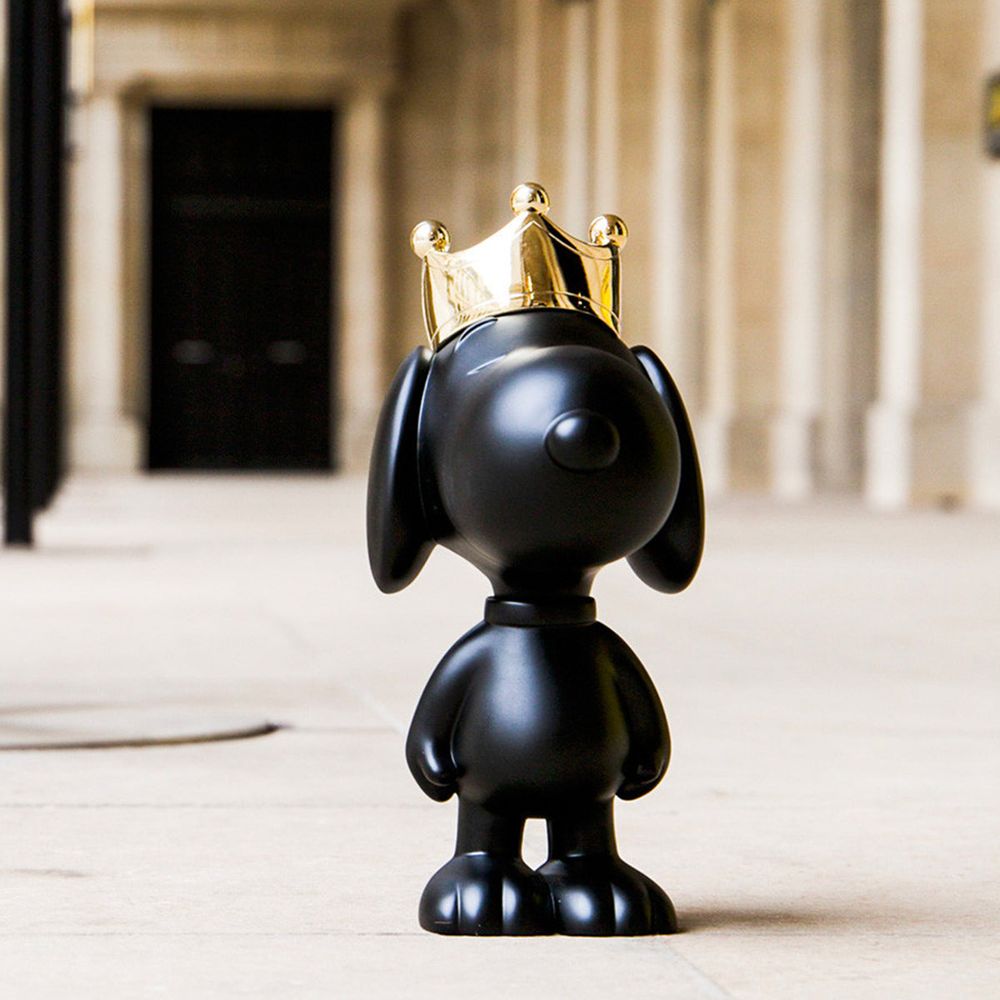 Snoopy with Crown 12" Figurine - Black & Gold - Image 3