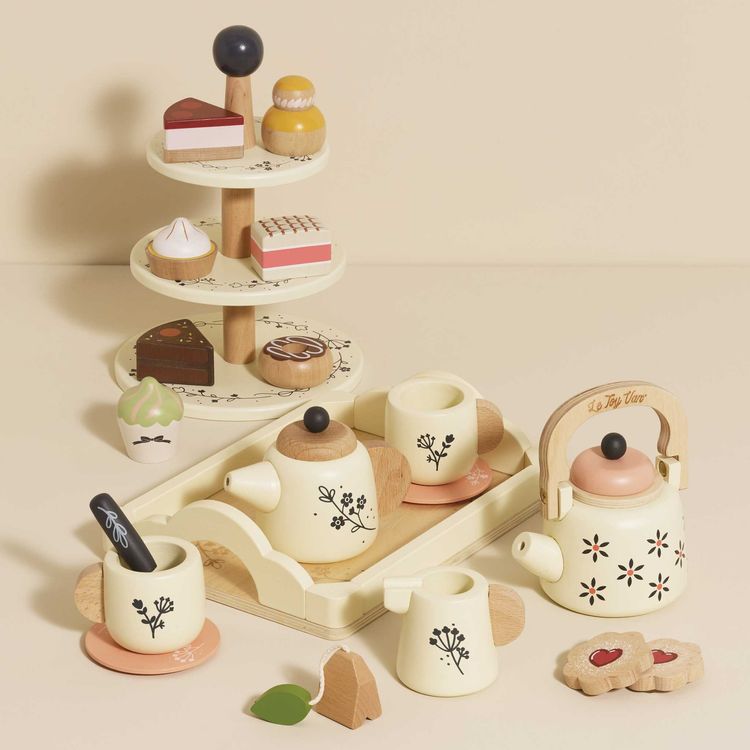 Alternative view of Three Tier Patisserie Cake Stand