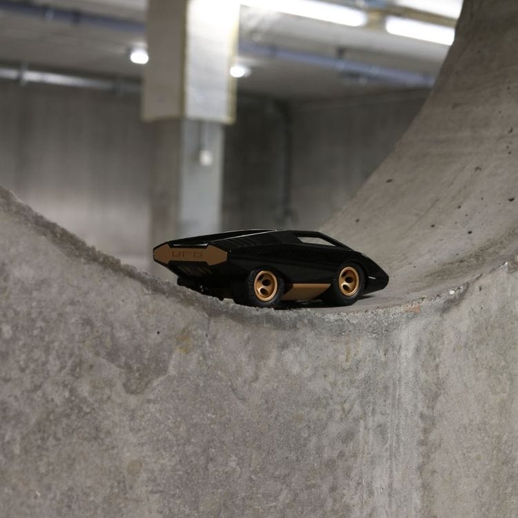 Alternative view of UFO Cannone Car - Black