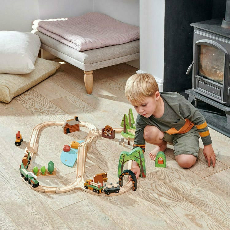 Alternative view of Wild Pines Train Set