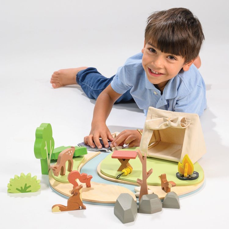 Wildlife Camping Playset - Image 4