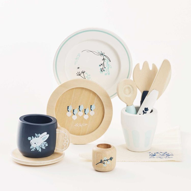 Wooden Cutlery Pretend Play Dining Set - Image 3